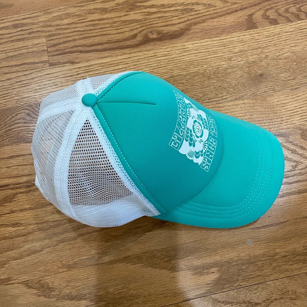 Billabong White Mesh Trucker Hat with Logo Patch - Picture 5 of 8